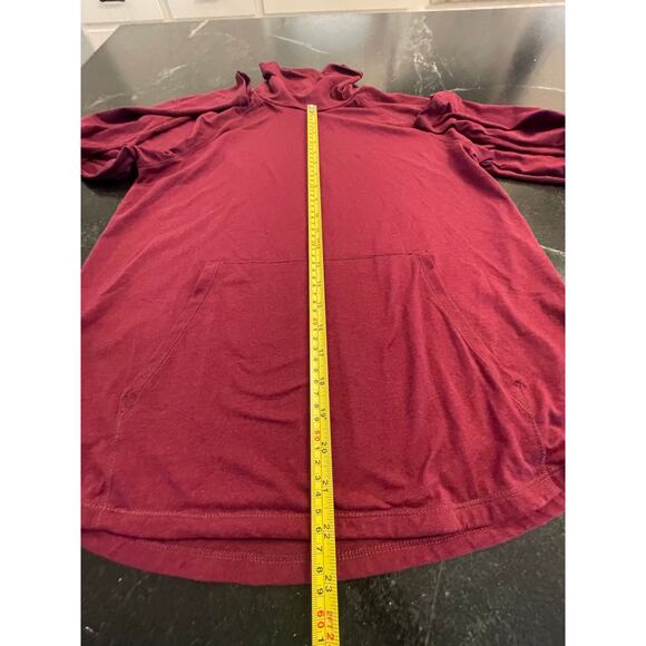 Eddie Bauer  maroon Active Funnel neck (athleisure) top LG - Picture 8 of 9